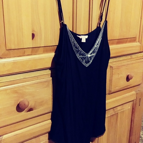 Tank - Picture 2 of 3